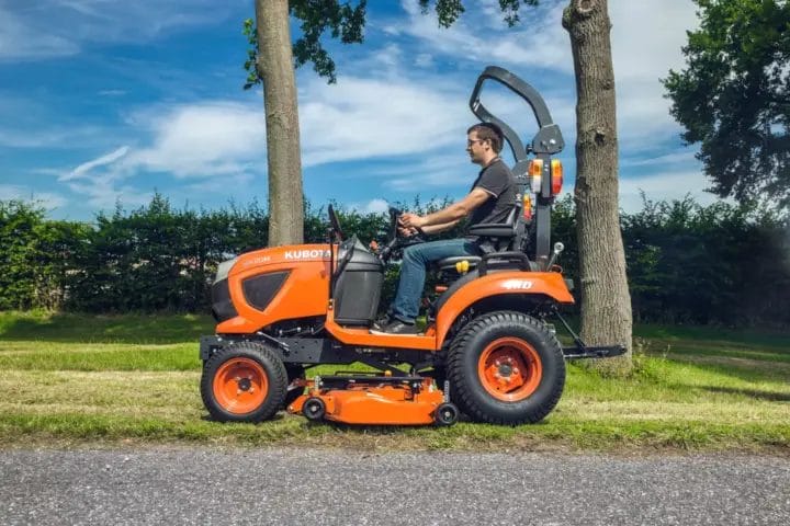 Kubota BX231-HST ROPS Tractor-18805